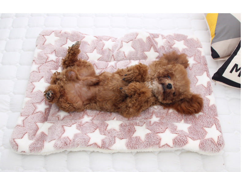 Thickened Pet Sleeping Mat - Soft and Washable Dog Bed with Flannel Mattress and Warm Fur Blanket - Ideal for Your Furry Friend's Comfort - Pet Supplies