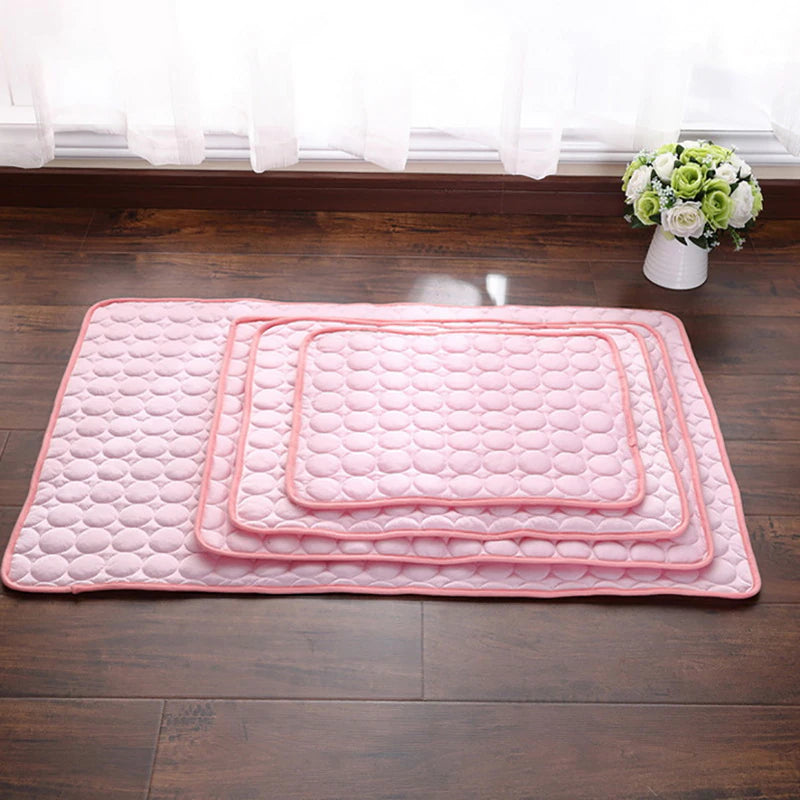 Breathable Cooling Dog Mat for Summer - Washable Pet Bed with Blanket and Sofa for Small, Medium, and Large Dogs - Ideal for Cars and Home