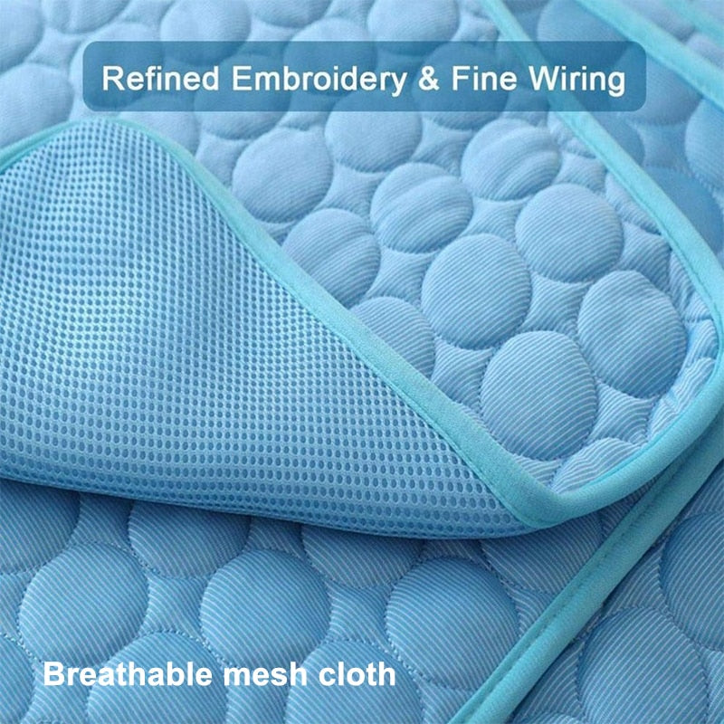 Breathable Cooling Dog Mat for Summer - Washable Pet Bed with Blanket and Sofa for Small, Medium, and Large Dogs - Ideal for Cars and Home