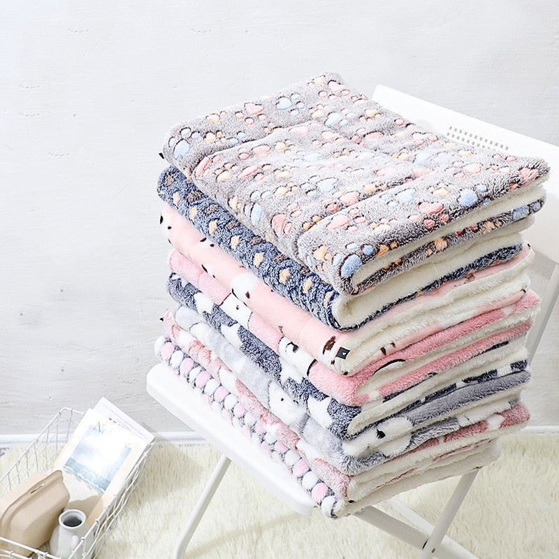 Thickened Pet Sleeping Mat - Soft and Washable Dog Bed with Flannel Mattress and Warm Fur Blanket - Ideal for Your Furry Friend's Comfort - Pet Supplies